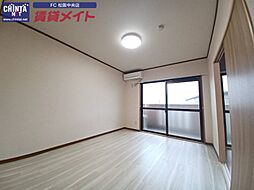 近鉄山田線 松ヶ崎駅 徒歩15分の賃貸マンション 3階3LDKのリビング/ダイニング