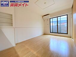 近鉄山田線 東松阪駅 徒歩10分の賃貸アパート 2階2LDKのリビング/ダイニング