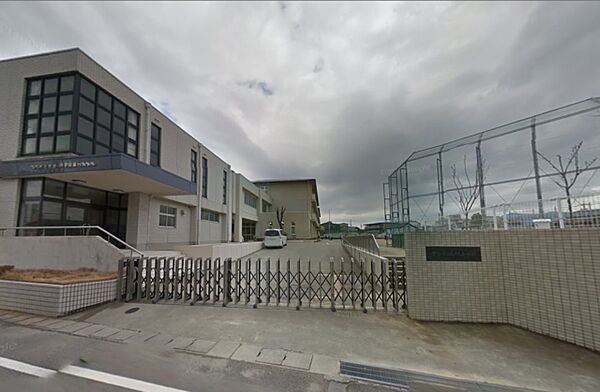 画像19:伊勢市立有緝小学校