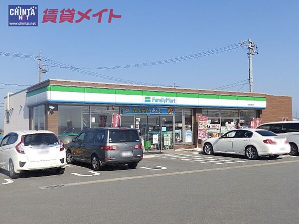 画像19:ファミリーマート　松阪出間町店