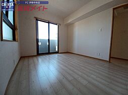 JR参宮線 山田上口駅 5.2kmの賃貸マンション 1階2LDKのリビング/ダイニング