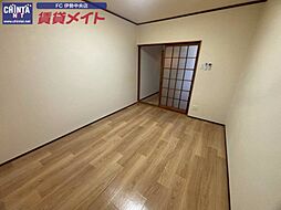 JR参宮線 宮川駅 徒歩10分の賃貸アパート 2階1DKのリビング/ダイニング