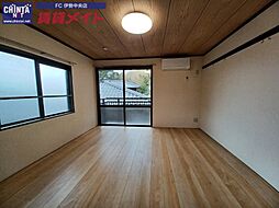 近鉄志摩線 志摩神明駅 徒歩10分の賃貸アパート 2階1Kのリビング/ダイニング