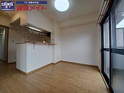 近鉄山田線 明野駅 徒歩8分の賃貸マンション 2階2DKのリビング/ダイニング