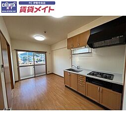 近鉄鳥羽線 五十鈴川駅 徒歩22分の賃貸アパート 2階3DKのリビング/ダイニング