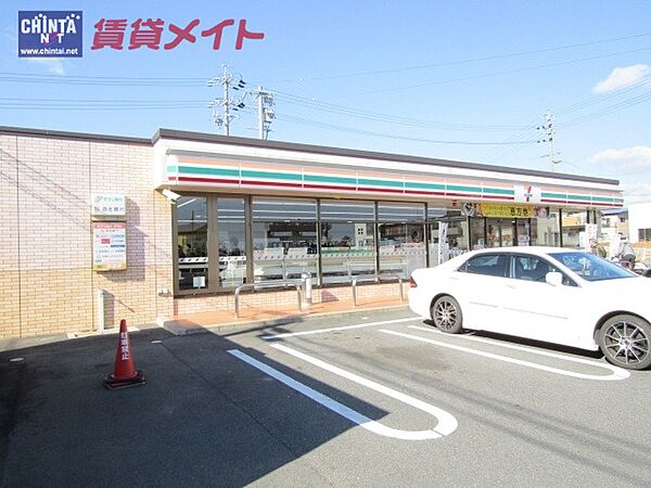 画像23:セブンイレブン　津市一身田中野店