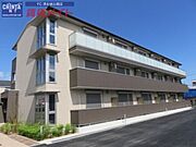 江戸橋駅より徒歩8分 築5年2ヶ月 3階建の賃貸物件