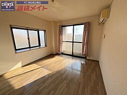 インターメゾン河芸 1階1Kのリビング/ダイニング