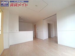 ラフレシール 2階2LDKのリビング/ダイニング