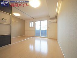 Joie Bonheur Deux 1階1LDKのリビング/ダイニング