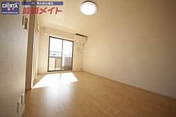 ルフレエトワール　II 1階1LDKのリビング/ダイニング