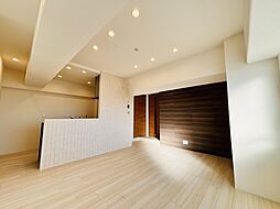 フルリノベーション「シャルム錦糸町」 2LDKのリビング/ダイニング