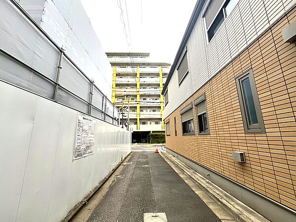 前面道路を含む現地写真