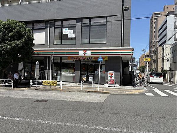 セブンイレブン西八王子駅南口店まで393m、徒歩5分。日常のちょっとした買い物から急な用事まで対応できる便利なコンビニです。食品・日用品が揃い、忙しい毎日を支えてくれます。24時間営業。