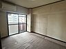 室内：　