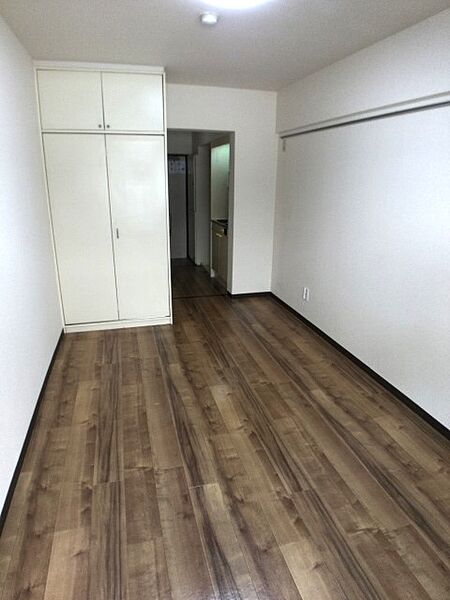 洋室は約6.2帖ございます