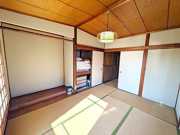 2階和室6帖