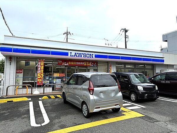 ローソン垂水つつじが丘五丁目店 徒歩9分。 700m