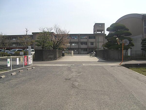 画像22:【中学校】福山市立神辺東中学校まで1627ｍ