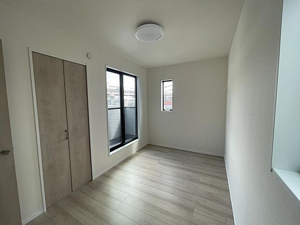 3階ベッドルーム2