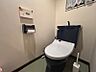 トイレ：こちらがお部屋のトイレ設備です。綺麗に利用されている印象です。