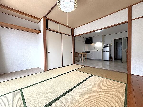 別角度からのお写真です。