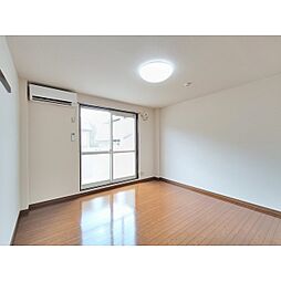 Surplus　One　Primrose 1階1Kのリビング/ダイニング