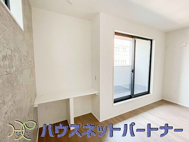 ＬＤＫにカウンターを設置する事で機能性と居住性をプラスしました。