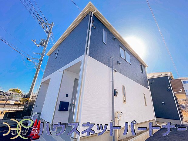 家づくりへの想いが設計に表れています。住み心地のために工夫された造り辺環境には便利な設備が点在し、毎日の暮らしを快適にしてくれる邸宅です。