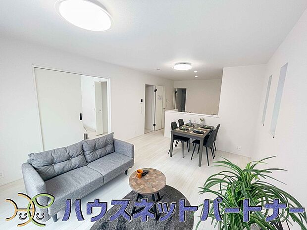 充実した生活は伸びやかな居室空間から始まります。快適に・伸びやかに。心の潤いを求める方々へ。