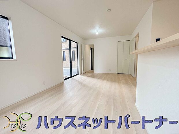 カウンターがあると配膳が楽なことがメリットの一つ。後片付けをするときも、ダイニングテーブルからあまり動かずに流し台へ運ぶことができるので便利です♪