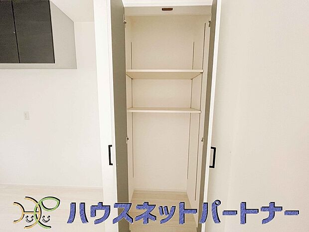 収納の多さにはびっくり。収納ってあればあるほど嬉しいですよね。