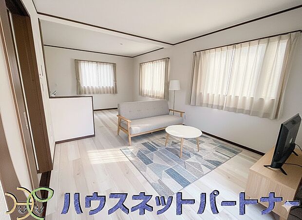 インテリアショップで見掛けた「あの家具」も置ける、ゆったりとした空間。時に広さが上質な寛ぎの時間になる事も。