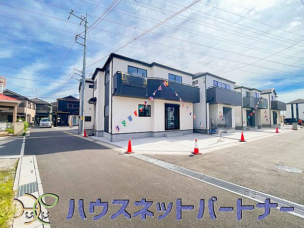 居住者の帰り、訪れる方を優しく迎える・安らぎに満ちた生活空間を予感させる。健やかな暮らしを楽しめそう。