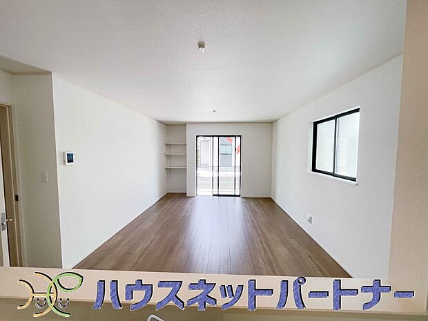 陽だまりのある光彩豊かなリビングは、何よりも快適で心休まる時間を過ごせます。