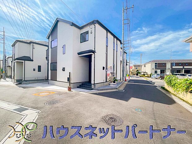 ここから始まる「日常」はご家族にとってかけがえのない時間となります。少しでも豊かに、快適に。そんな想いから本邸宅は生まれました。