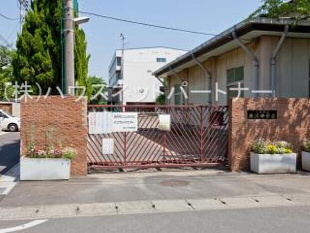 周辺環境-中学校(660m)岸川中学校