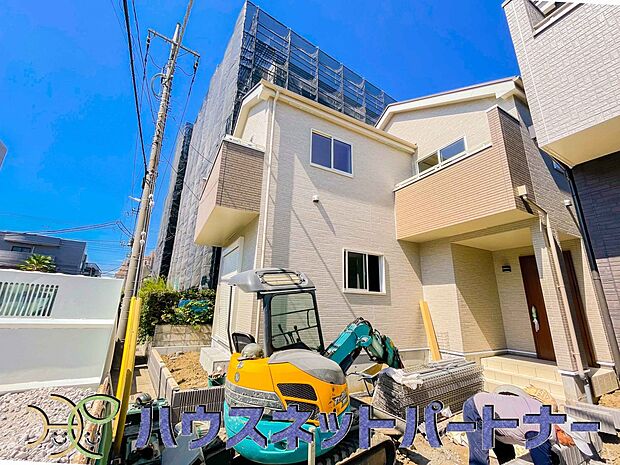 太陽に愛された邸は、陽当り・通風に優れた魅力的で快適さを追求した新築戸建でした。ここに住むからこそ意味がある。そんな特別感に浸りながら、毎日をお過ごしして欲しいです。