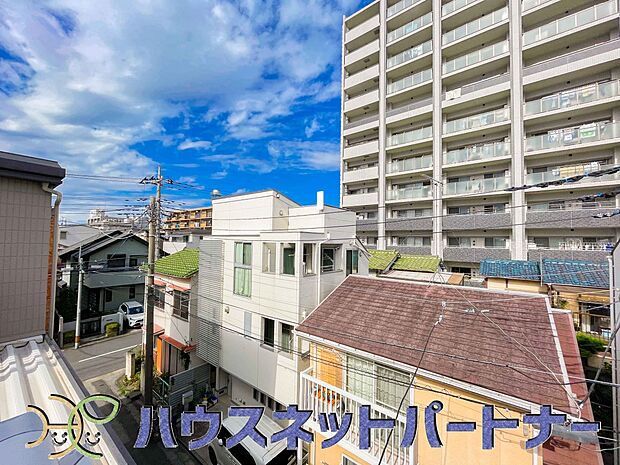 眺望や窓からの景色が良いと、家で過ごす時間も快適です。