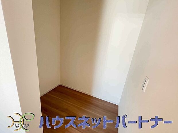 家族の小物って意外と増えていくので、収納が多いと助かります。