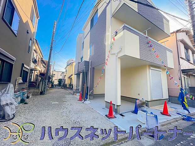 流行に左右されず、将来にわたって価値が継続する上質な佇まい。親しみやすさといった個性を演出してくれます。