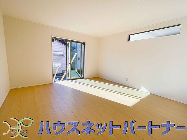 インテリアショップで見掛けた「あの家具」も置ける、ゆったりとした空間。時に広さが上質な寛ぎの時間になる事も。