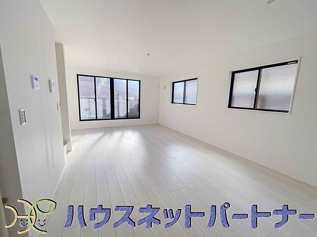 流行に左右されず、将来にわたって価値が継続する「上質」な佇まい。おしゃれな雰囲気や自然の潤い、親しみやすさといった個性を、街に新たな価値をもたらし続ける。 