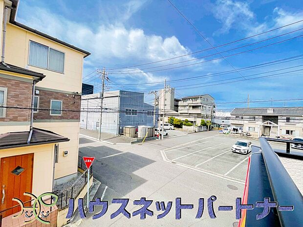 周りに高い建物がないため、眺望良好!