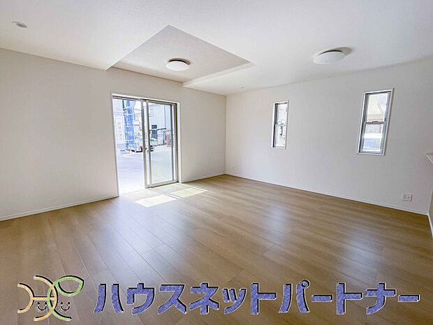 家族の温かさと陽光の暖かさ、楽しい毎日と明るい未来を予感させる「空間が織り成すひとつ先の住み心地」を演出します。