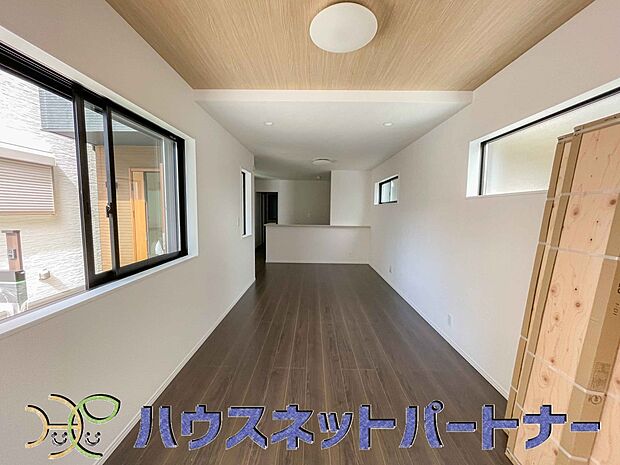 充実した生活は伸びやかな居室空間から始まります。快適に・伸びやかに。心の潤いを求める方々へ。