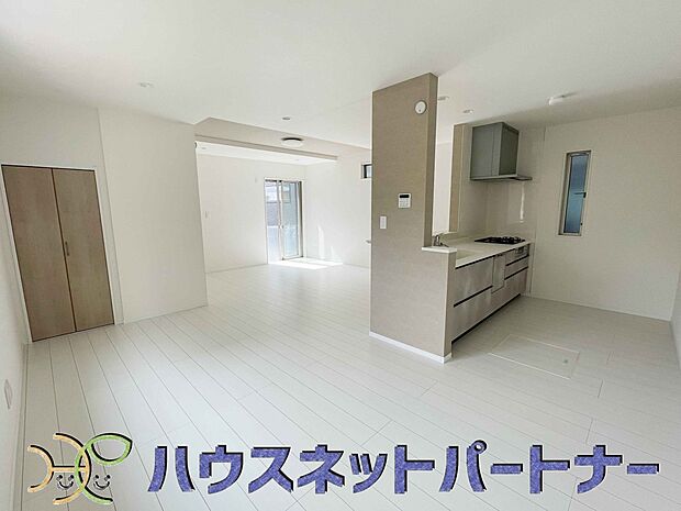 充実した生活は伸びやかな居室空間から始まります。快適に・伸びやかに。心の潤いを求める方々へ。