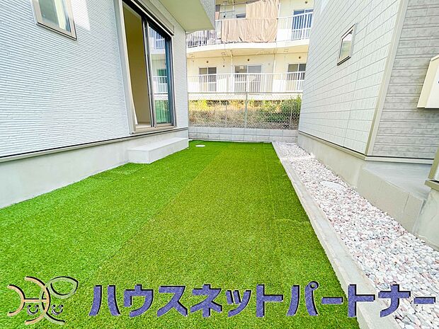 お庭を気軽なアウトドア空間に。その可能性は無限大。