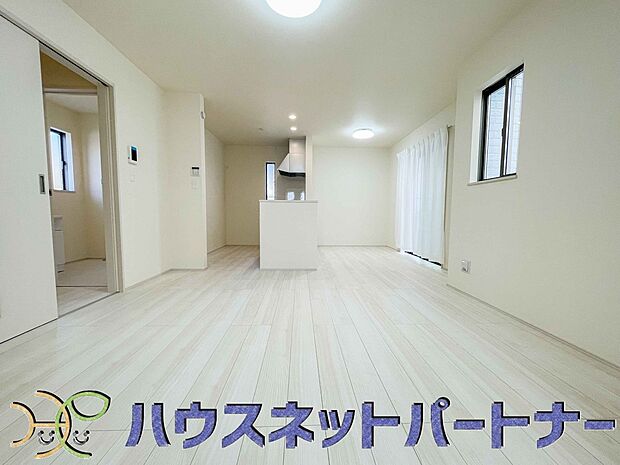 充実した生活は伸びやかな居室空間から始まります。快適に・伸びやかに。心の潤いを求める方々へ。