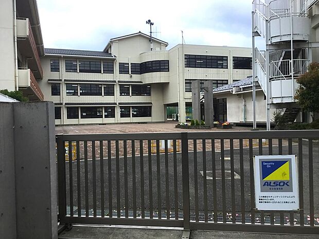 周辺環境-小学校(500m)蕨市立北小学校